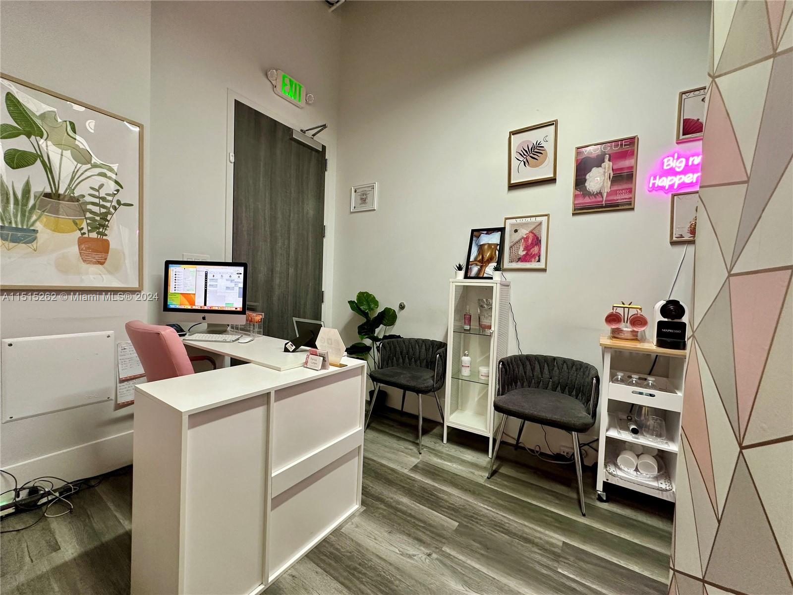 Beautiful Office